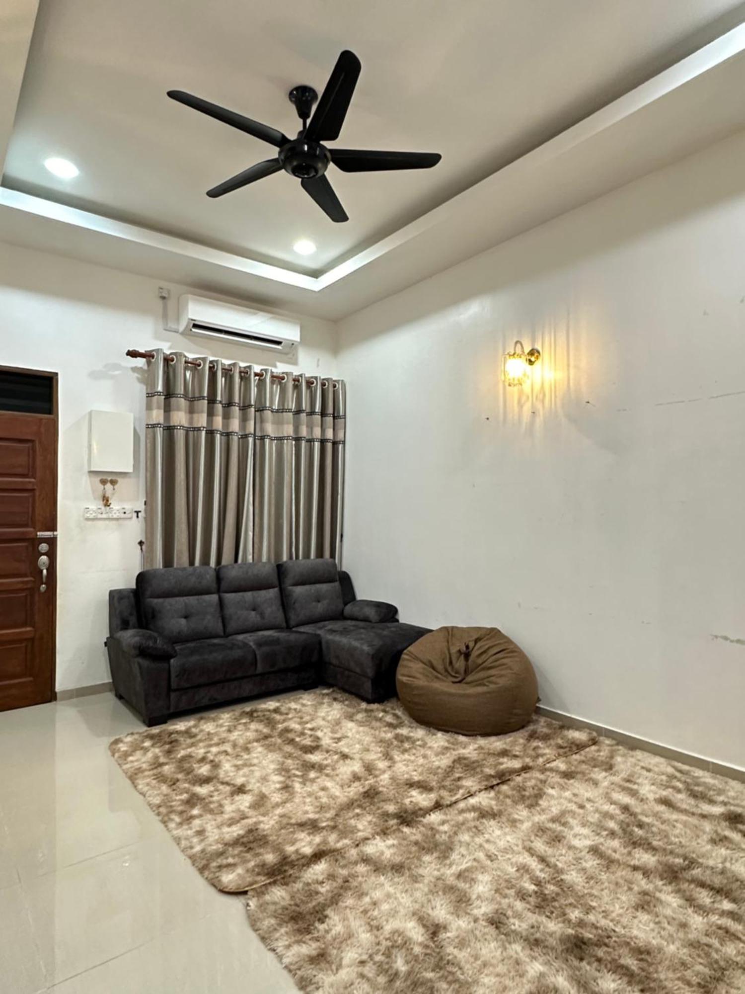 Sara Homestay Куала-Тренгану Экстерьер фото